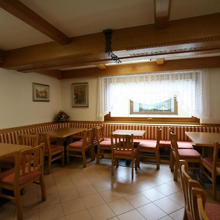 Hotel Sella Ronda Serenella 캄피텔로디파사 외부 사진