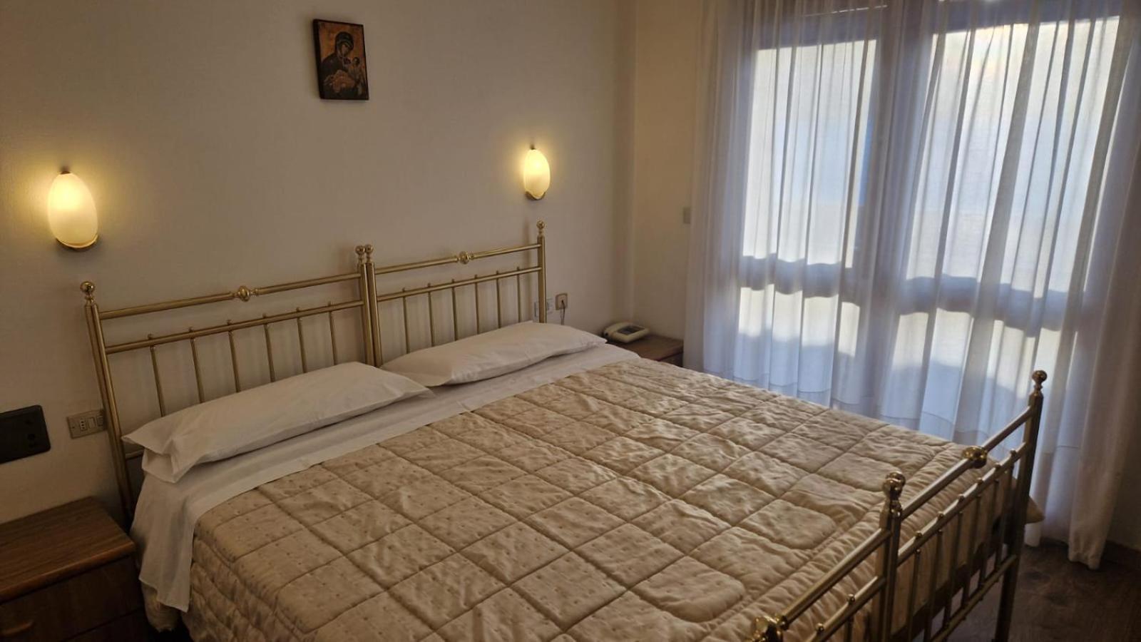 Hotel Sella Ronda Serenella 캄피텔로디파사 외부 사진
